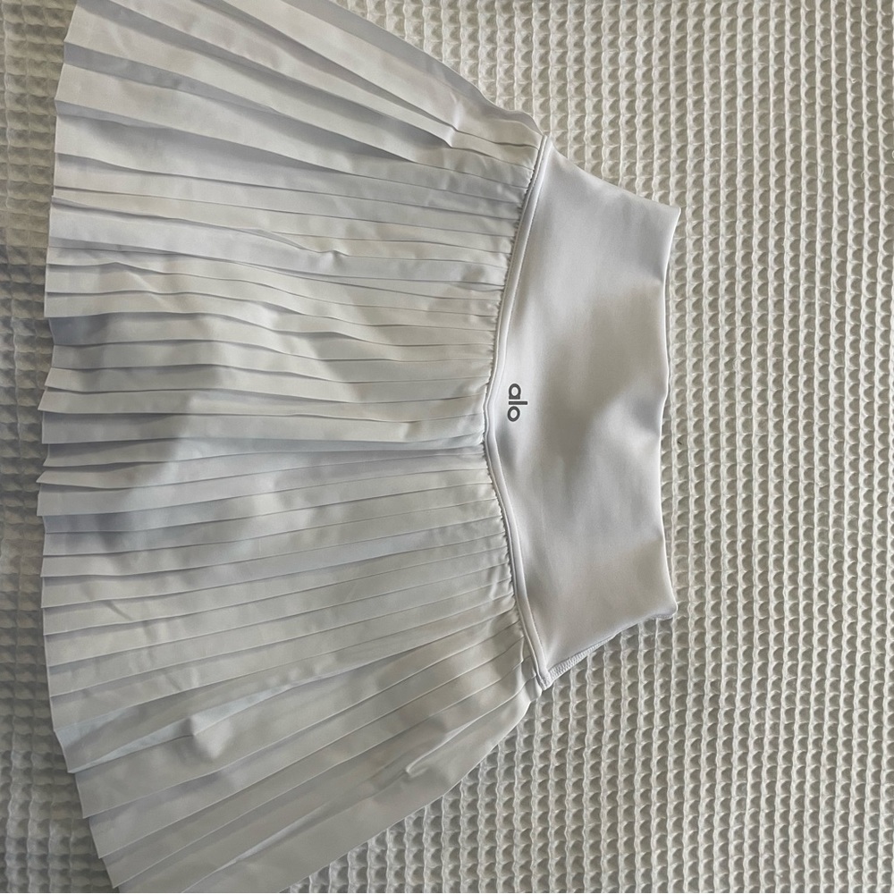 Alo Yoga tennis skirt